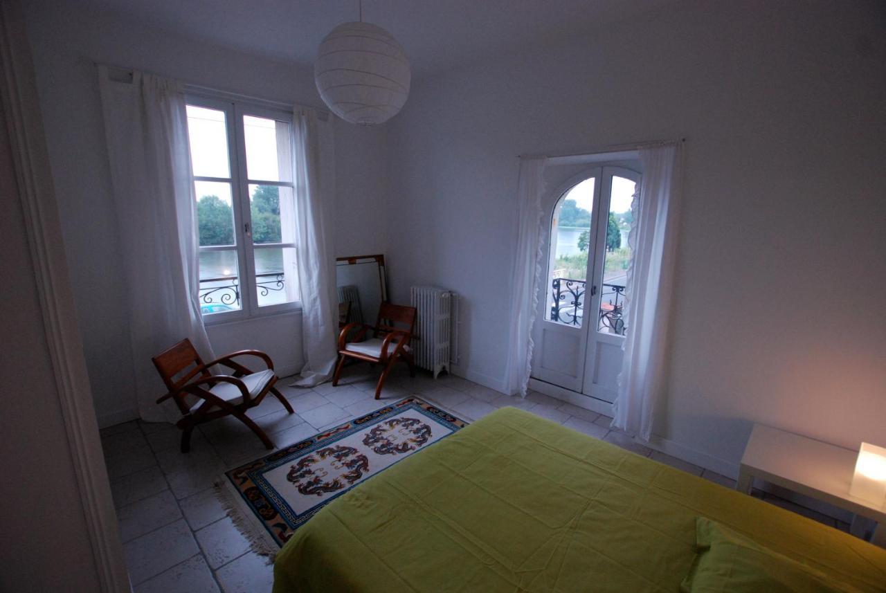 Chambres D'Hotes Les Bords Du Cher Сент-Эньян Экстерьер фото